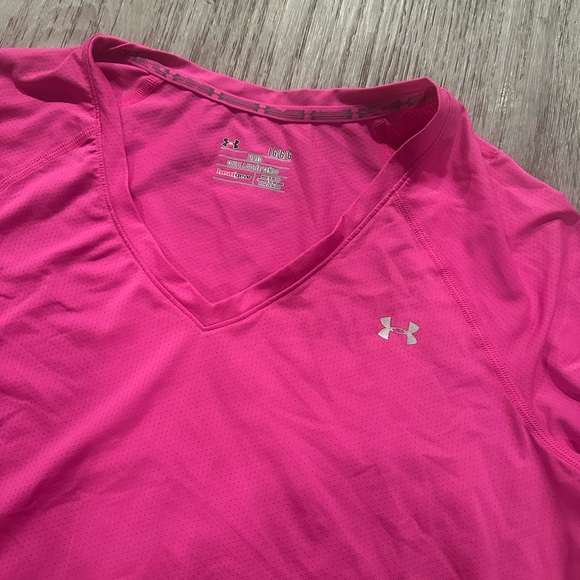 Under Armor Top - Picture 2 of 2